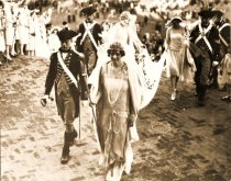 Queen Shenandoah IV and retinue, at Handley High School